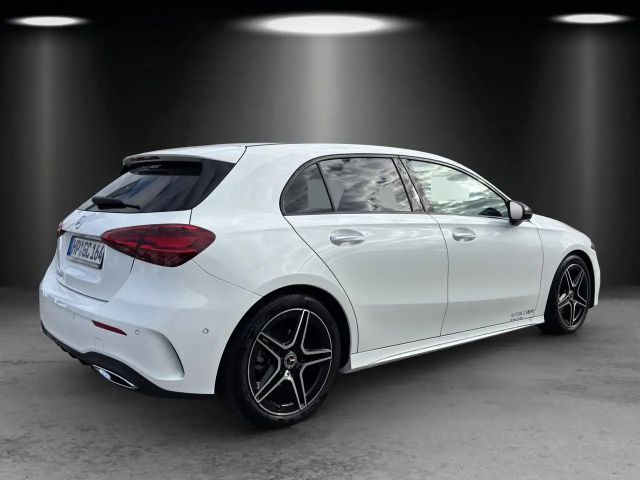 Mercedes-Benz A 180 A 180 d AMG Line Hatchback