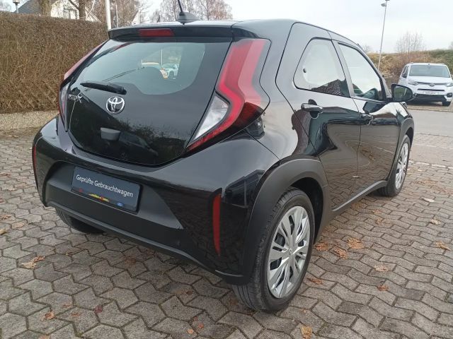 Toyota Aygo X Play X-play