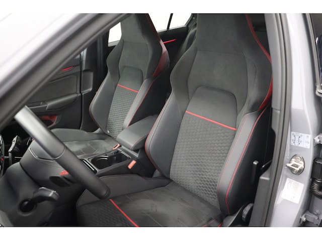 Volkswagen Golf 2.0 TSI GTI