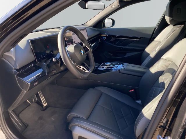 BMW 520 520d M-Sport Touring