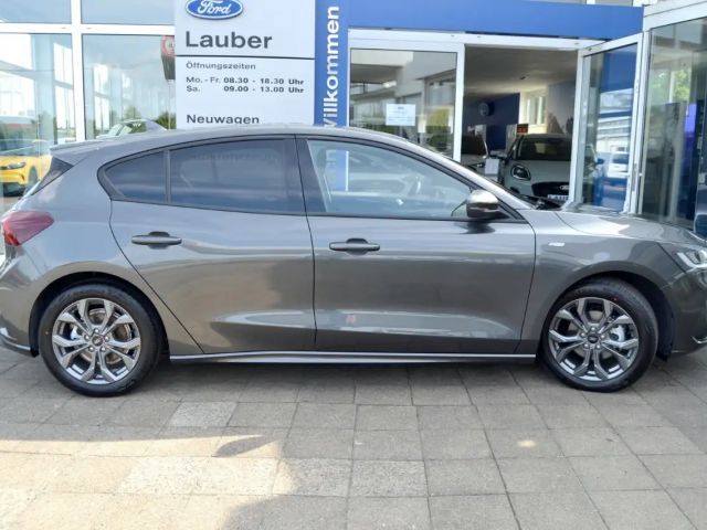 Ford Focus ST Line