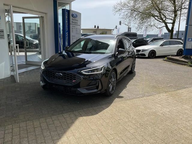 Ford Focus ST Line Wagon