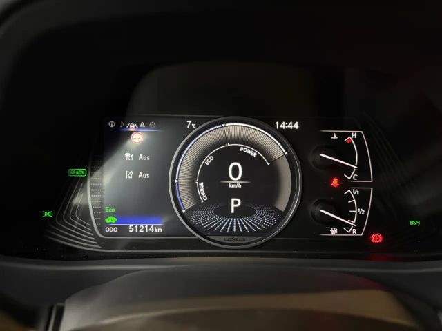 Lexus UX 250h Style Edition