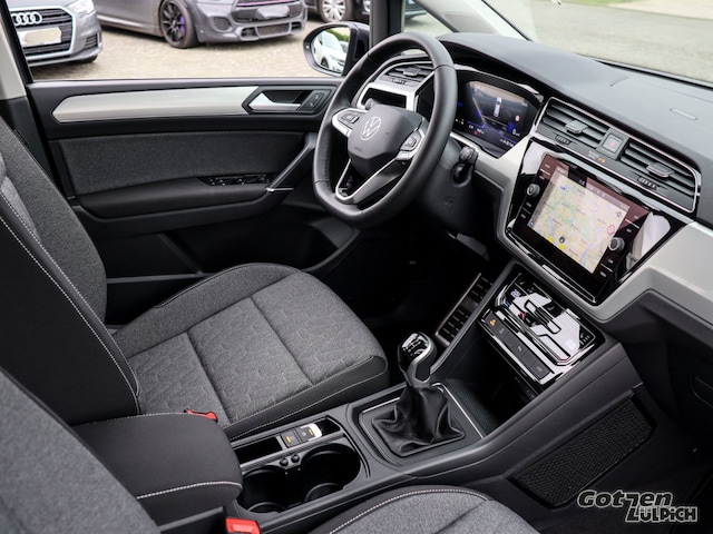 Volkswagen Touran Touran Move Navi PDC 7-Sitze AHK Family-Paket