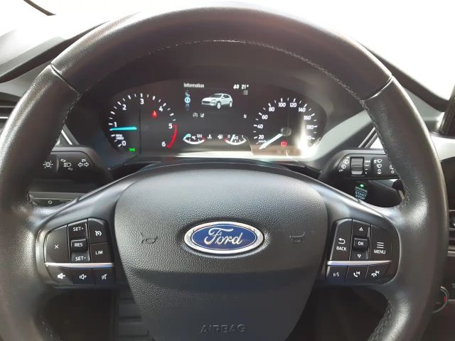 Ford Kuga Cool & Connect