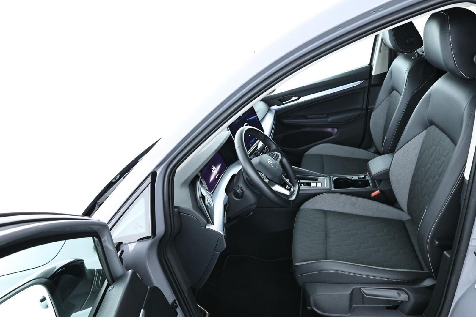 Volkswagen Golf 1.5 eTSI