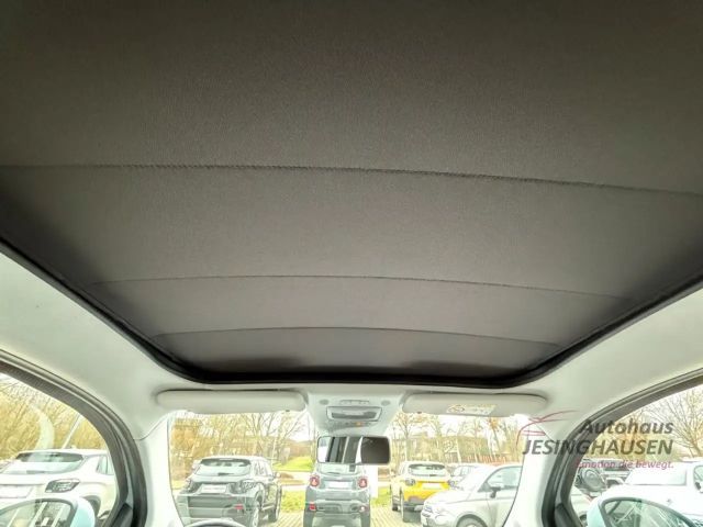 Fiat 500e Navi Digitales Cockpit JBL LED Apple CarPlay El. V