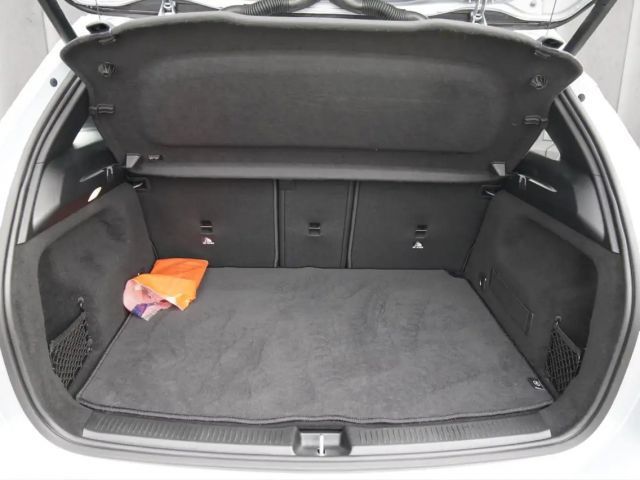 Mercedes-Benz B 180 Progressive