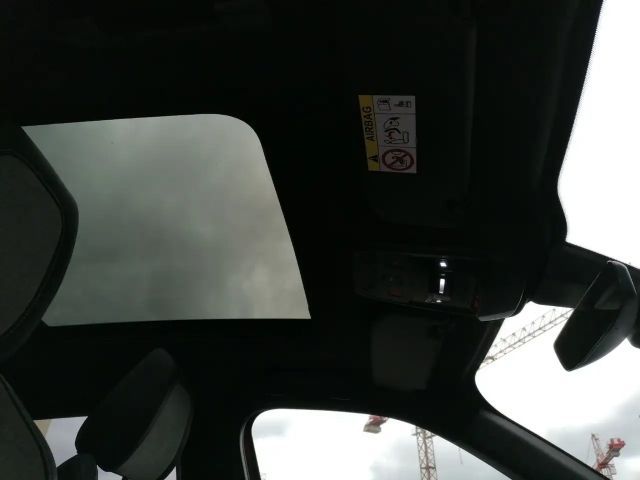 Peugeot E-2008 e- Elektromotor 136 (e-)GT e- Pack ACC LED