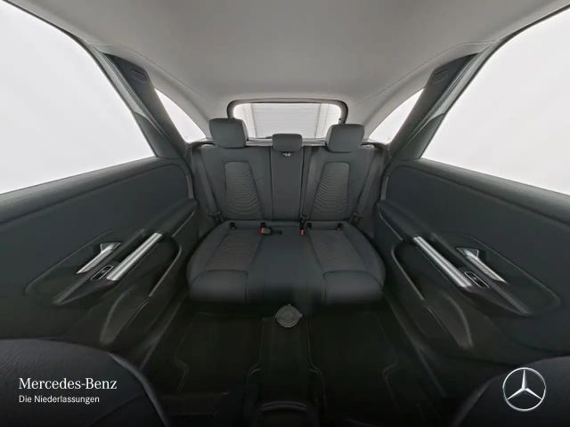 Mercedes-Benz B 200 Progressive Sedan