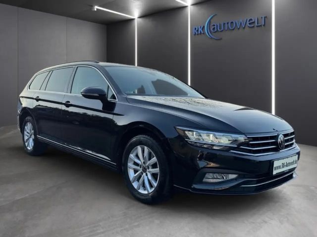 Volkswagen Passat 1.5 TSI Business DSG Variant