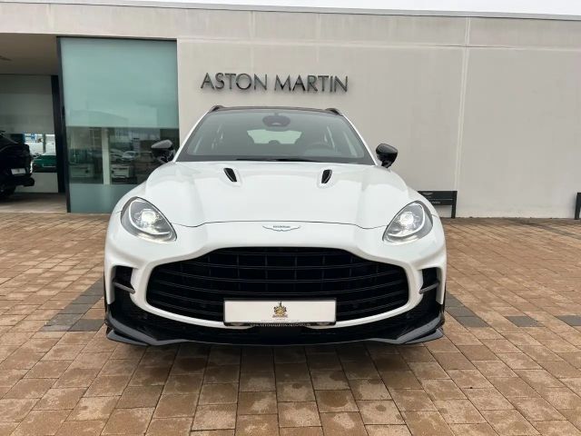 Aston Martin DBX V8