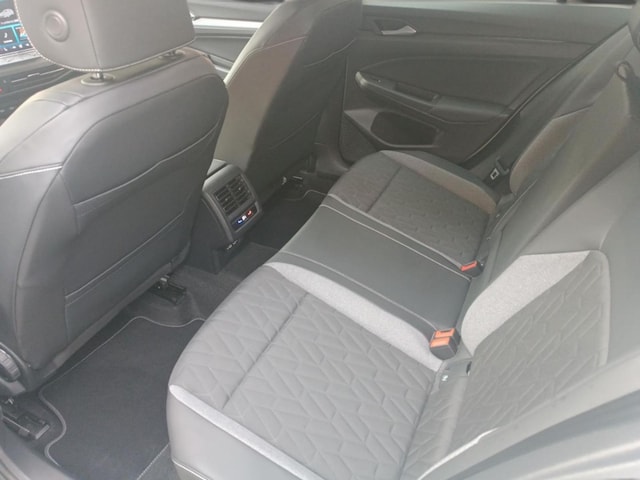 Volkswagen Golf 1.5 eTSI DSG Golf VIII