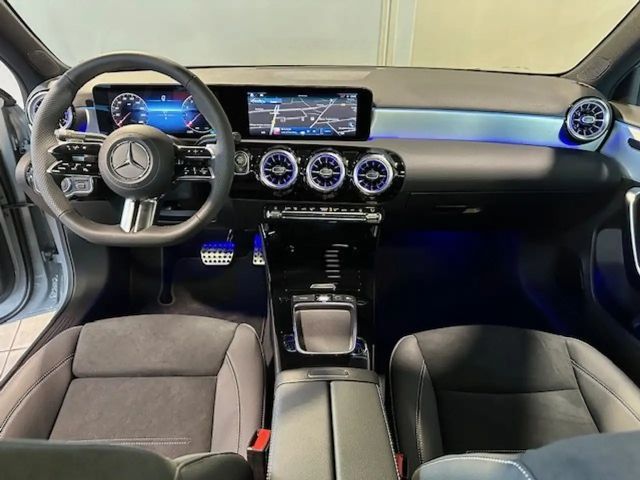 Mercedes-Benz A 200 AMG Line