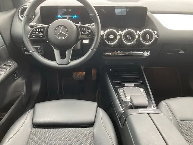 Mercedes-Benz GLA 180 GLA 180 d