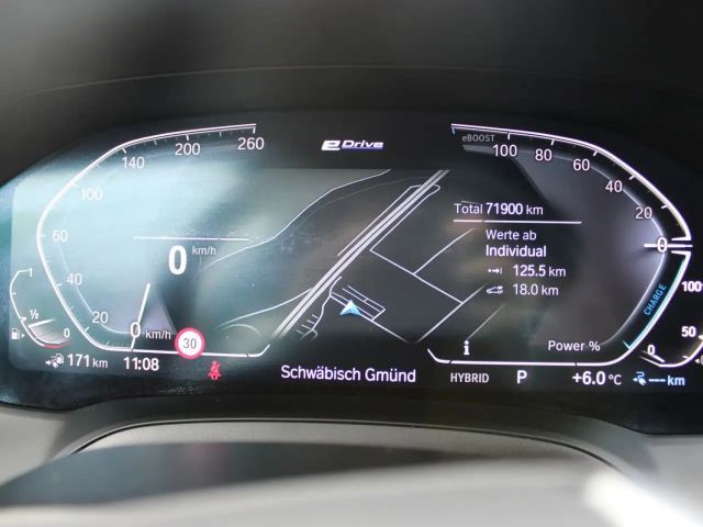 BMW 330 330e Touring xDrive