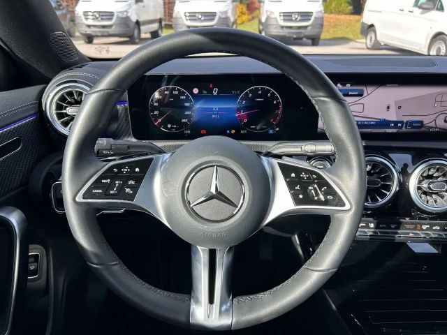 Mercedes-Benz CLA 180 Coupé