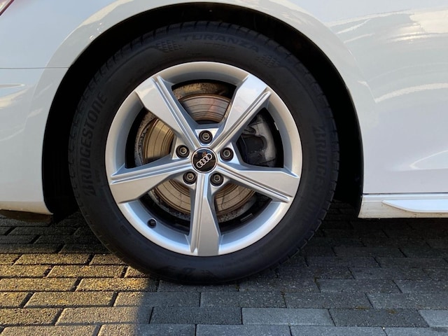 Audi A4 35 TDI Avant S-Tronic