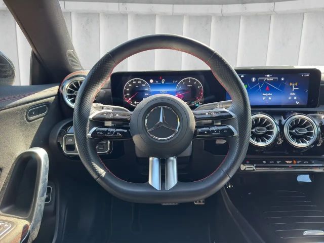 Mercedes-Benz CLA 200 AMG Line