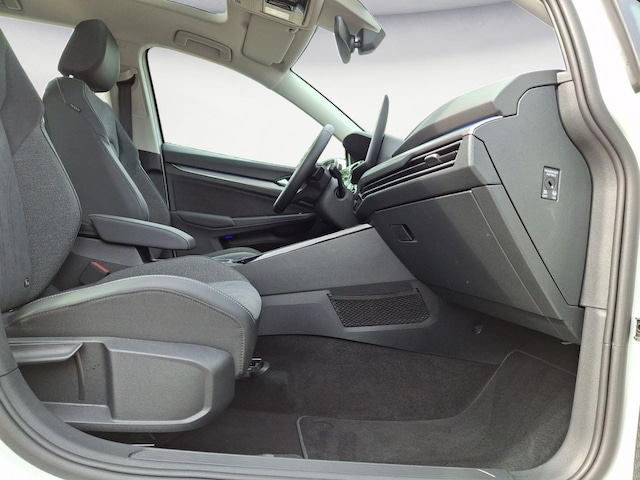 Volkswagen Golf DSG Style eHybrid