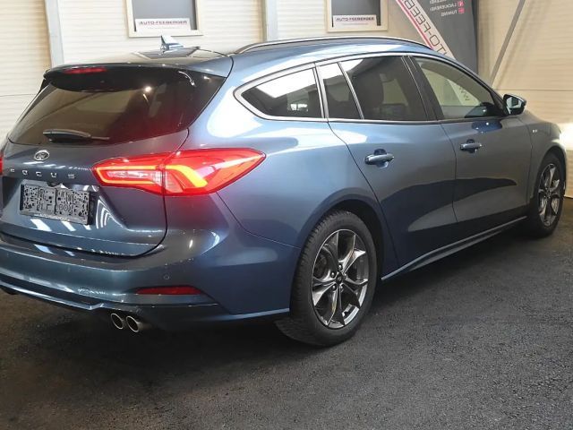 Ford Focus EcoBoost ST Line