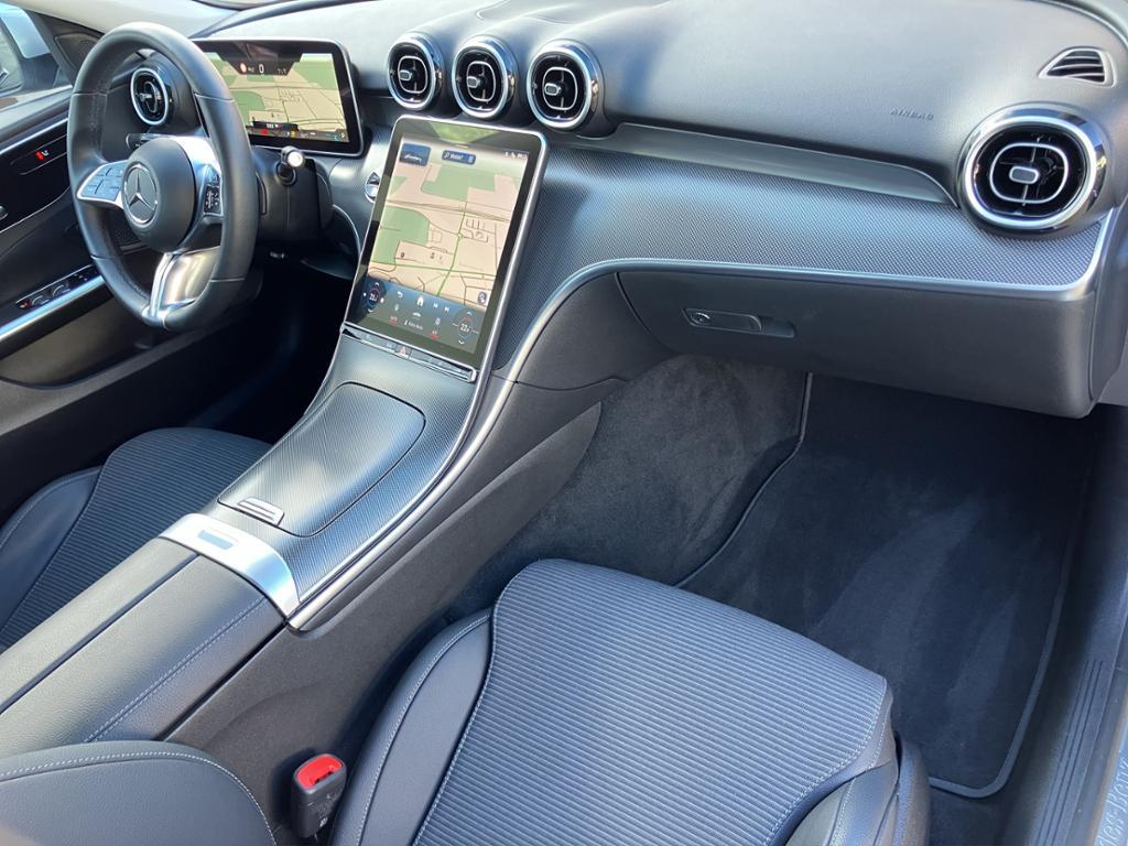 Mercedes-Benz C 200 AVANTGARDE Sedan