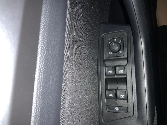 Volkswagen T-Roc 1.0 TSI Plus