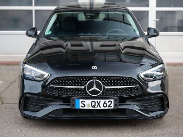 Mercedes-Benz C 220 AMG Line C 220 d Sedan