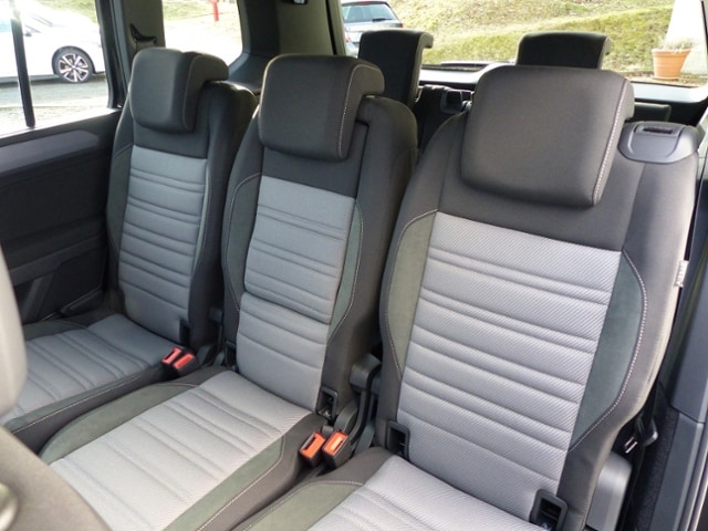Volkswagen Touran 2.0 TDI DSG R-Line