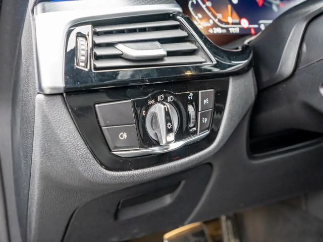 BMW 540 540d M-Sport Touring xDrive