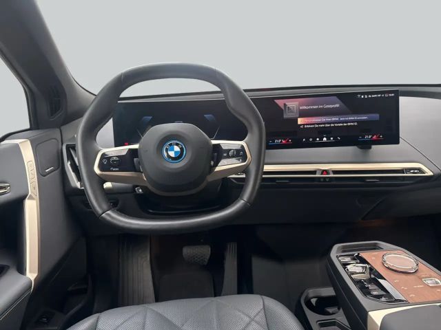 BMW iX xDrive40