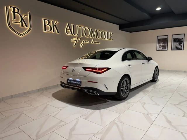 Mercedes-Benz CLA 220 AMG Line CLA 220 d Sedan