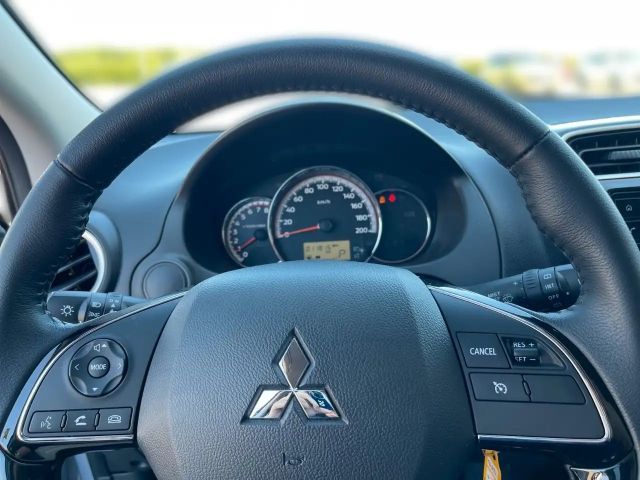 Mitsubishi Space Star Star