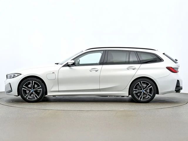 BMW 320 320e M-Sport xDrive