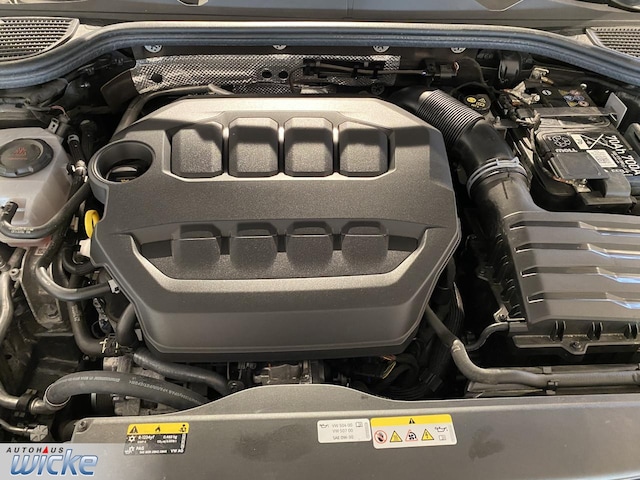 Volkswagen Golf 2.0 TSI DSG GTI