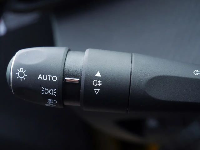 Peugeot E-208 GT-Line