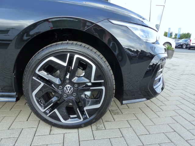 Volkswagen Golf 1.5 eTSI DSG