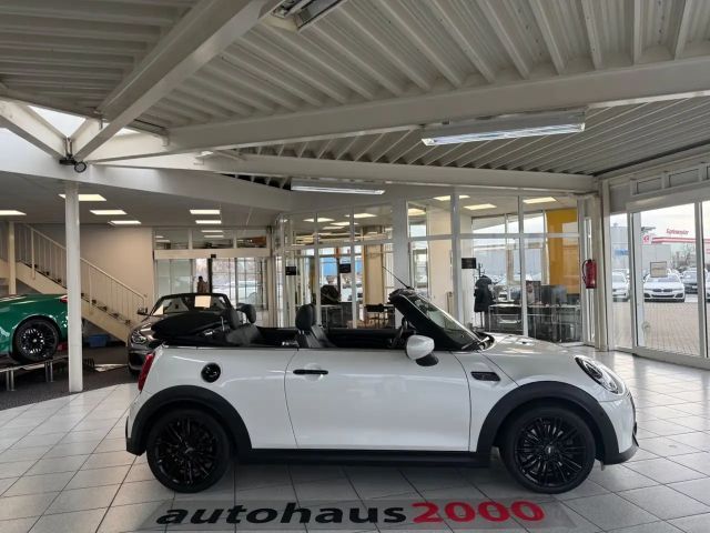 MINI Cooper S Cabrio AUT./LED/HUD/CAM/H&K/LEDER