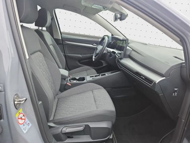 Volkswagen Golf 1.5 eTSI Life Variant