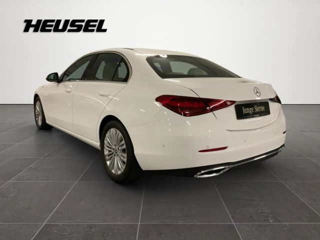 Mercedes-Benz C 180 AVANTGARDE Sedan