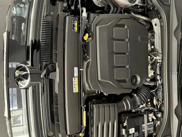 Volkswagen Golf DSG Life Variant