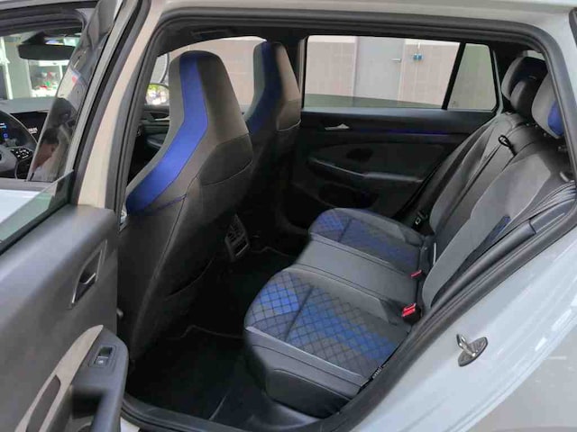 Volkswagen Golf 2.0 TSI IQ.Drive Variant