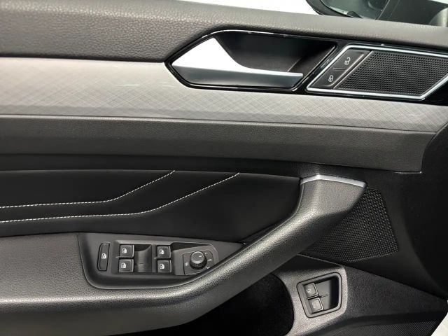 Volkswagen Passat DSG GTE Variant