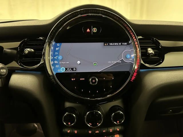 MINI Cooper S Cabrio Cooper S Cabrio Classic Trim Drivingass. Parkass.