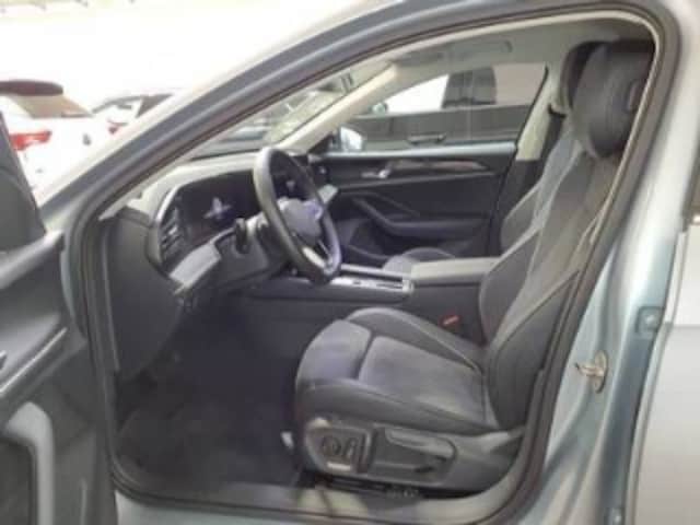 Volkswagen Passat 1.5 eTSI Business DSG