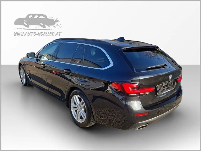 BMW 530 530d Luxury Line Touring xDrive