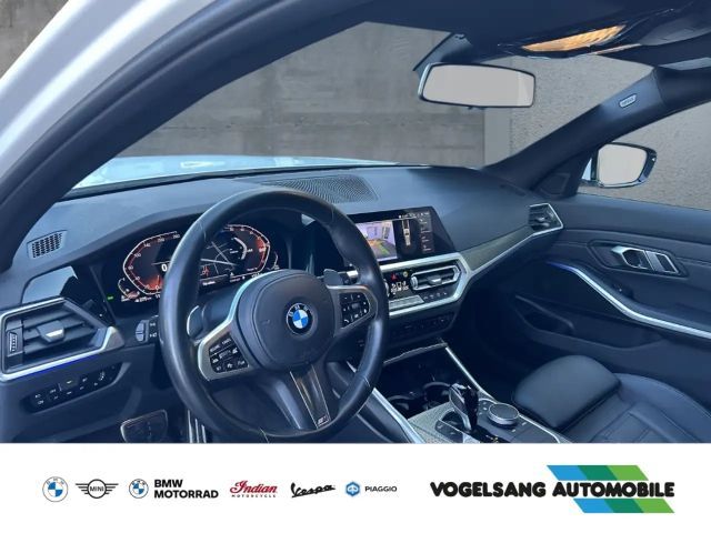 BMW 320 320d M-Sport Touring xDrive