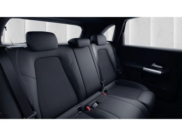 Mercedes-Benz B 180 Progressive Sedan