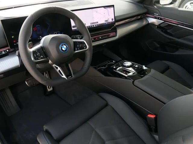 BMW 530 530e M-Sport Touring