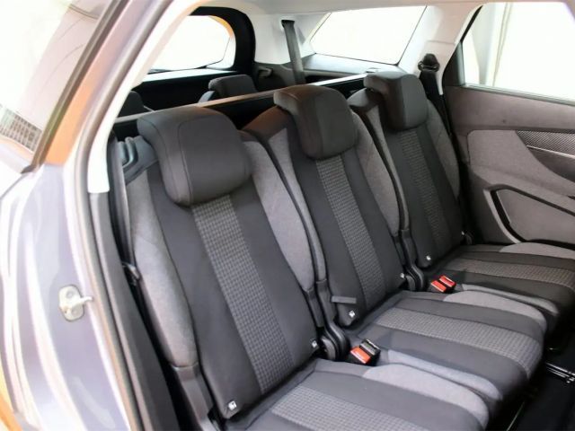 Peugeot 5008 Active Pack BlueHDi EAT8